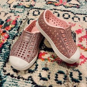 NATIVE Kids Shoes, Size C6